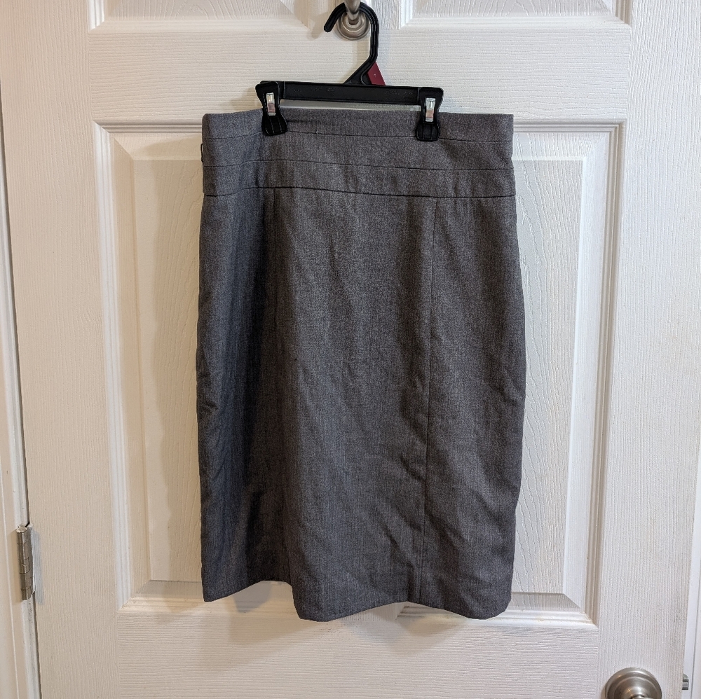 H&M Charcoal Pencil Skirt‎ - Size 6